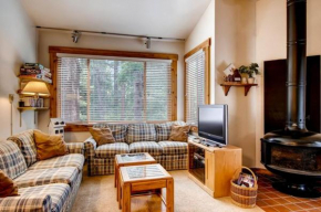 Ski-in and Ski-out Northstar Condo near Lake Tahoe! Truckee